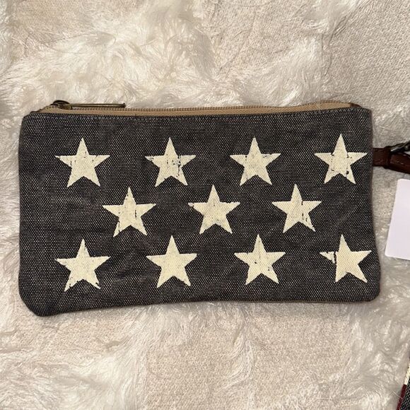 Primitives by Kathy Distressed Stars & Stripes Wristlet Set ofโ2 Travel Bags - Picture 6 of 8
